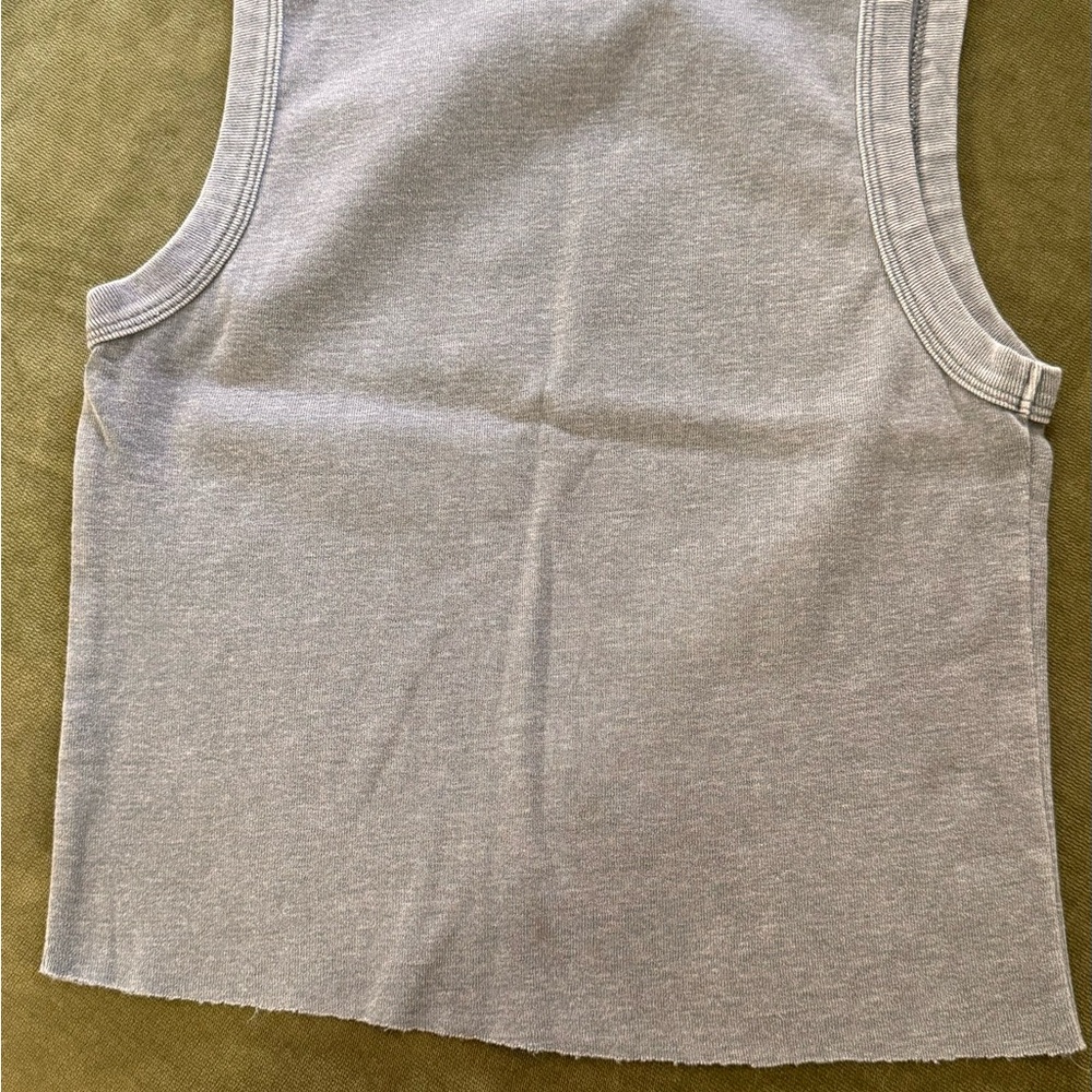 Cropped Tank - Picture 3 of 4